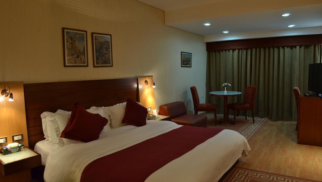 Monteverde Hotel Beit Mery Phòng bức ảnh