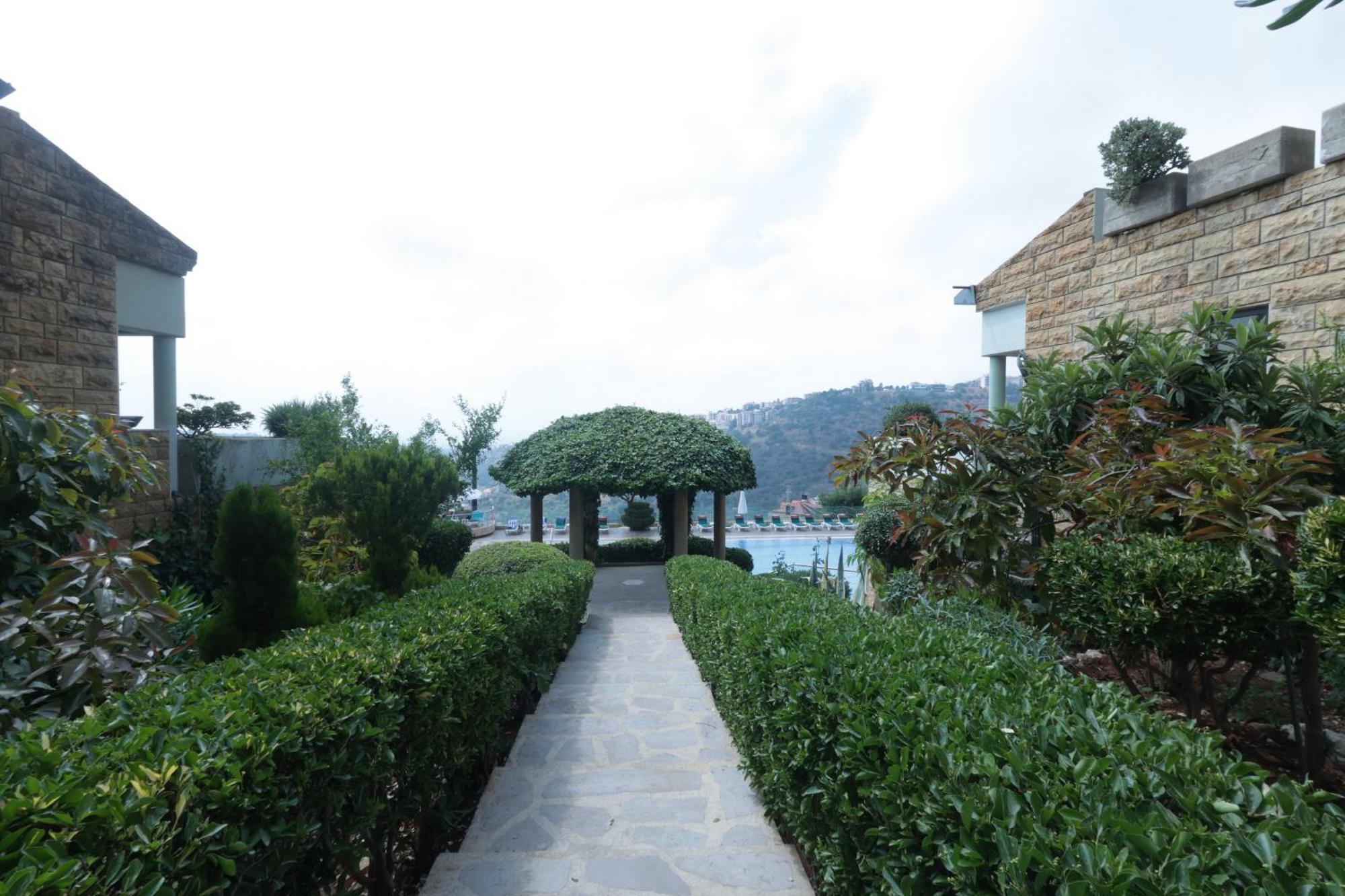 Monteverde Hotel Beit Mery Ngoại thất bức ảnh