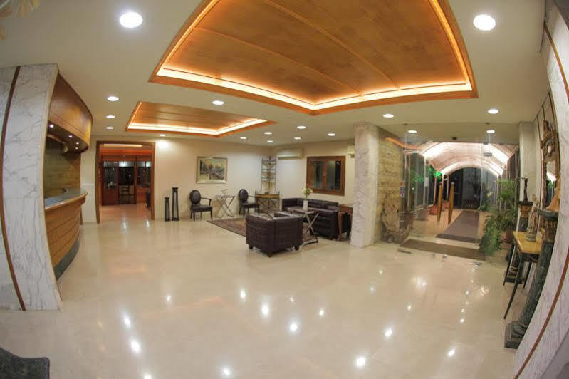 Monteverde Hotel Beit Mery Ngoại thất bức ảnh